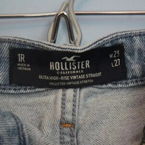 Hollister Ultra High-Rise Vintage Straight Stretch Jeans Size 1R W 25 L 27